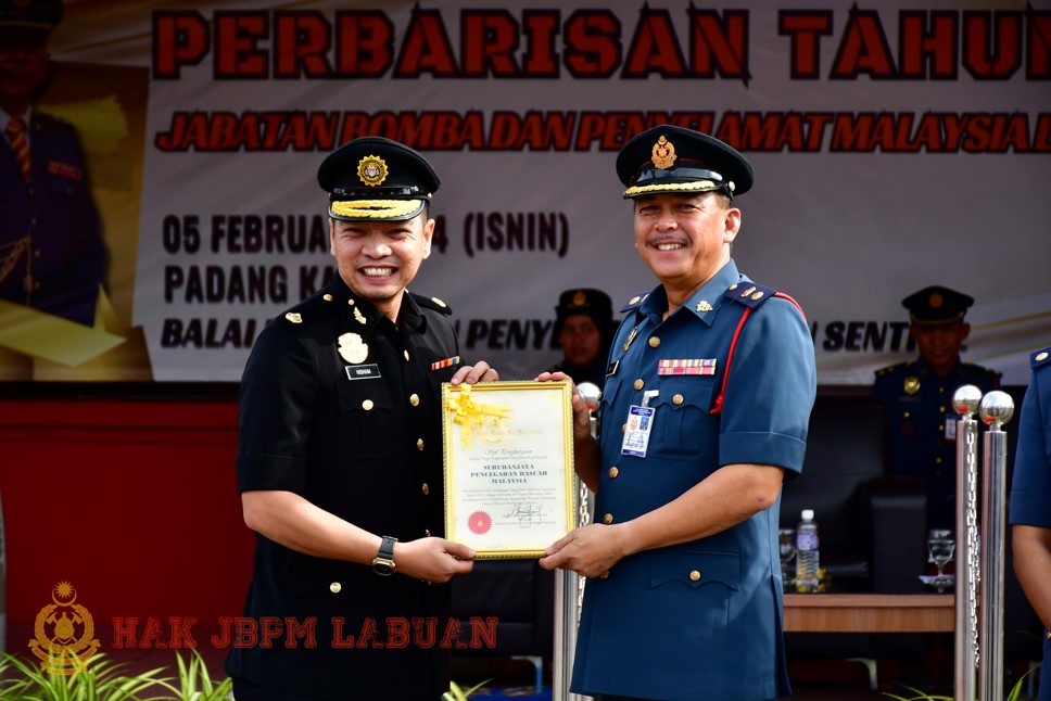 2100021001625635972742137 n