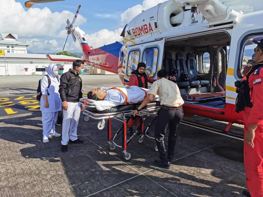PESAWAT AW 189 TERBANGKAN PESAKIT DARI LANGKAWI KE PULAU PINANG