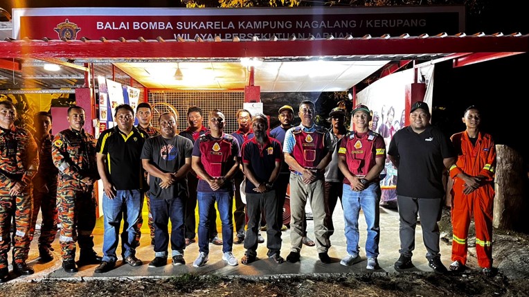 390000390001625635972742137 n