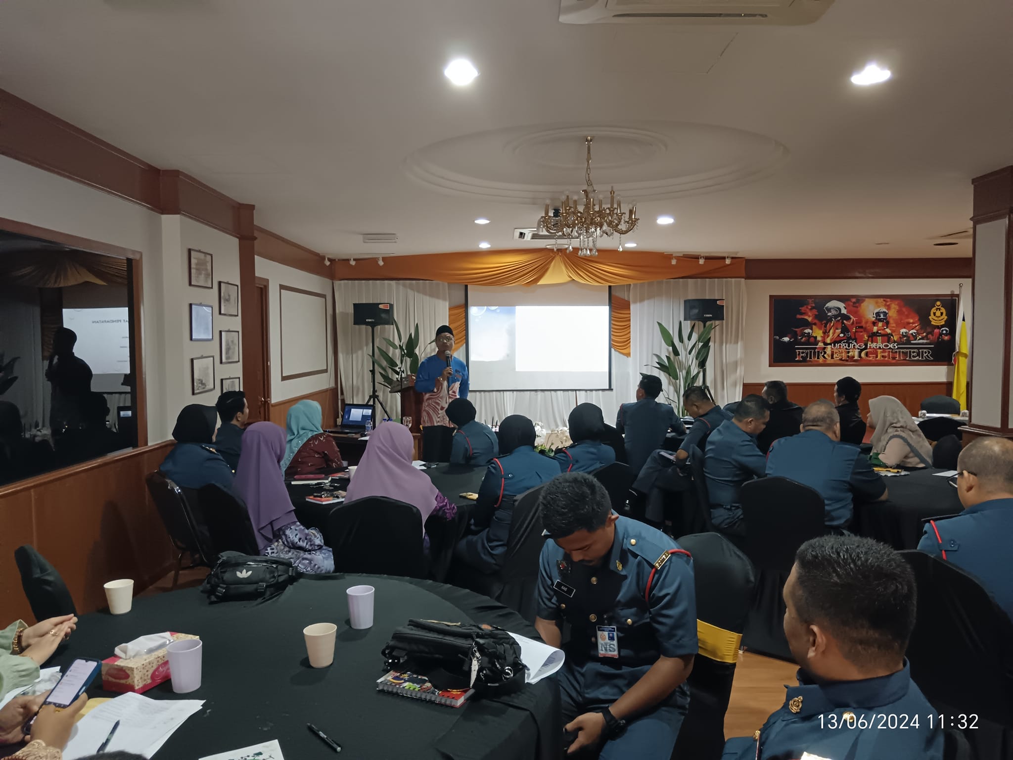 448269357 870371031789136 1857421122138824635 n