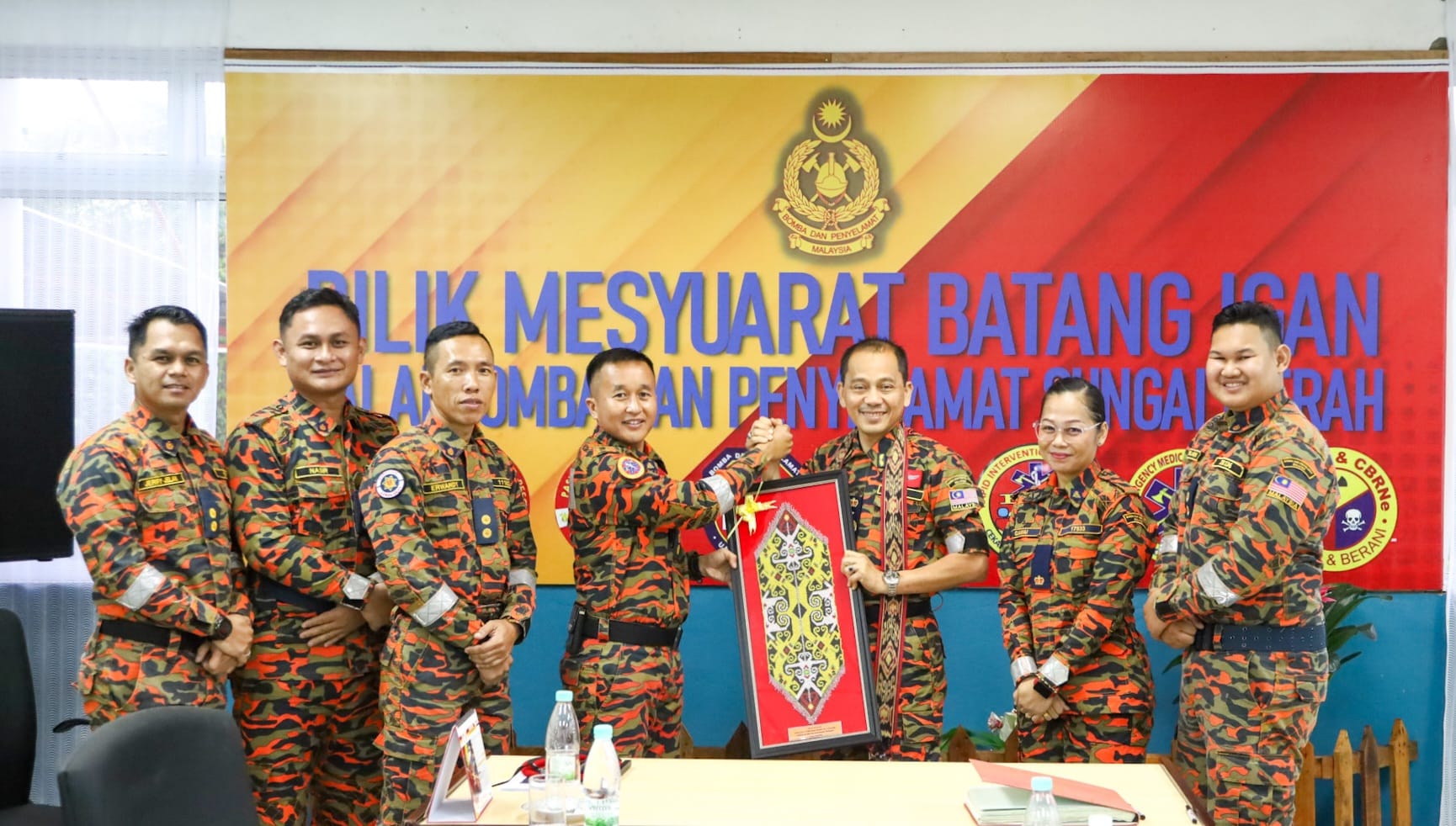 469683832 122132776676384559 4580420431129672647 n